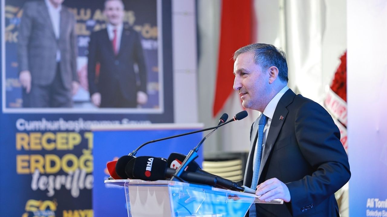 Sultanbeyli Kitap Fuarı Başladı