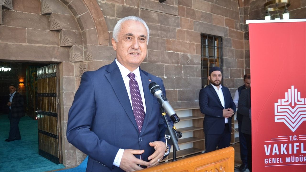 Tarihi Murat Paşa Camisi İbadete Açıldı