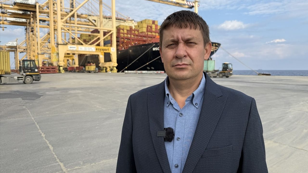 Tekirdağ'da Genç Kadın Vinç Operatörü: Şifa Çuhadar