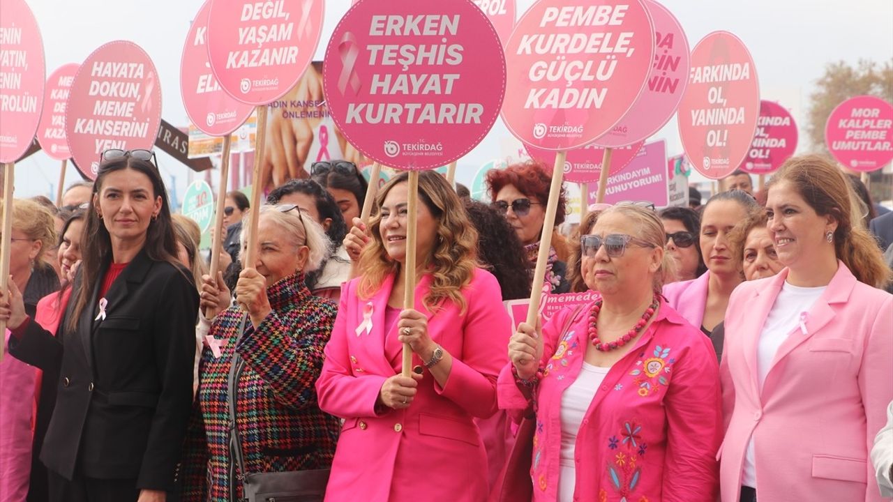 Tekirdağ'da Meme Kanseri Farkındalık Yürüyüşü Düzenlendi