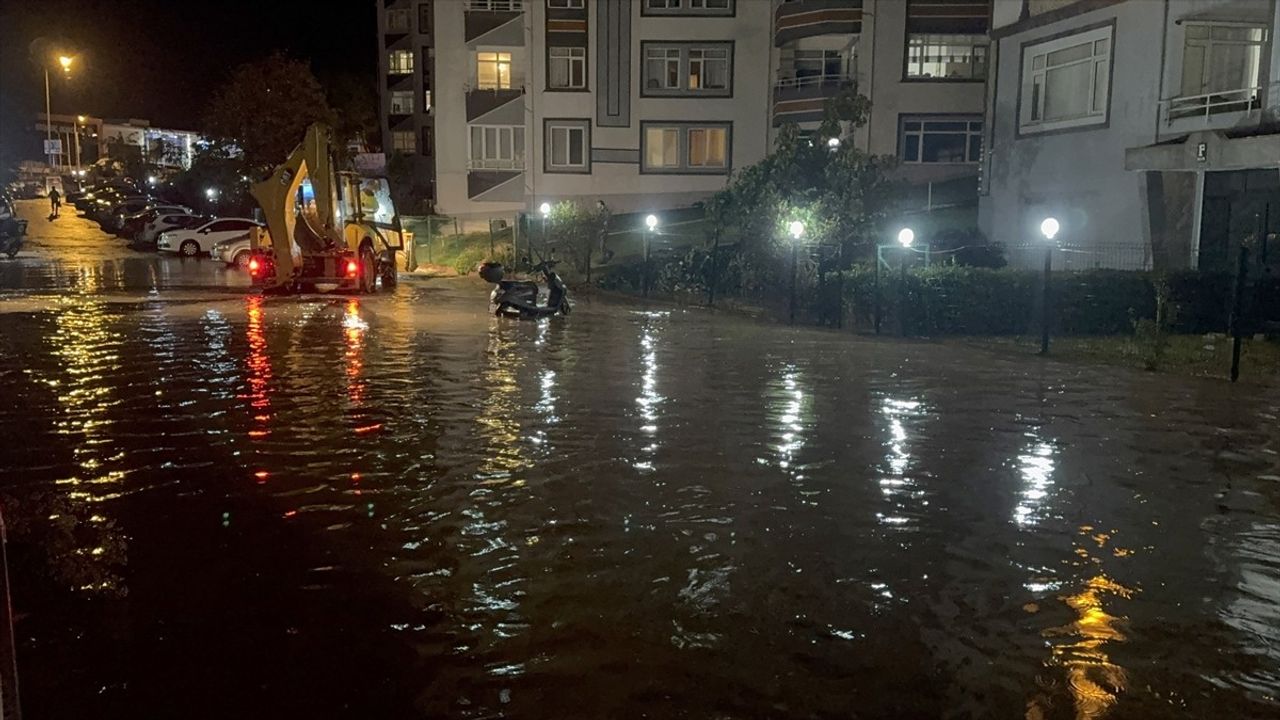 Tekirdağ'da Sağanak Sonrası Su Baskınları
