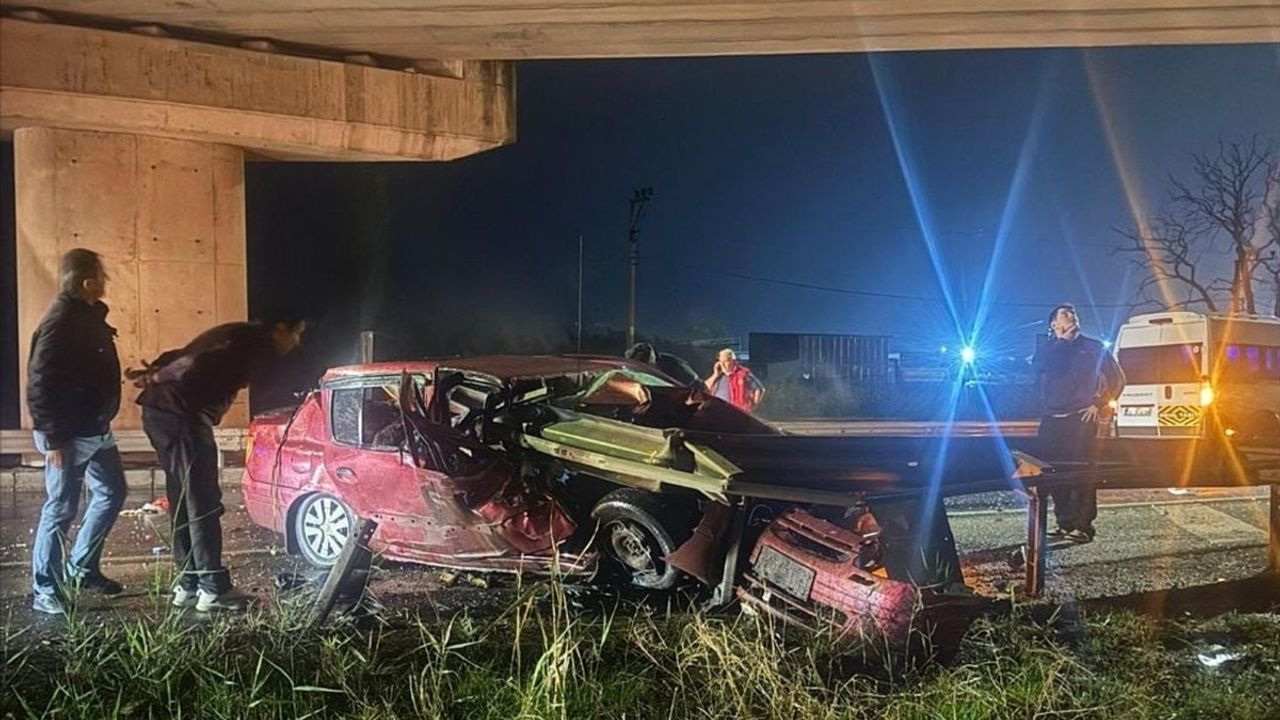 Tekirdağ'da Trafik Kazası: 2 Kişi Hayatını Kaybetti
