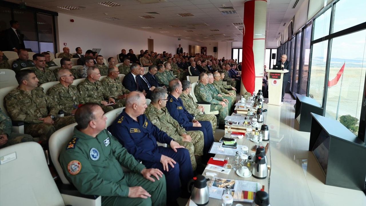 Terörle Mücadele ve Savunma Politikasında Yeni Vizyon