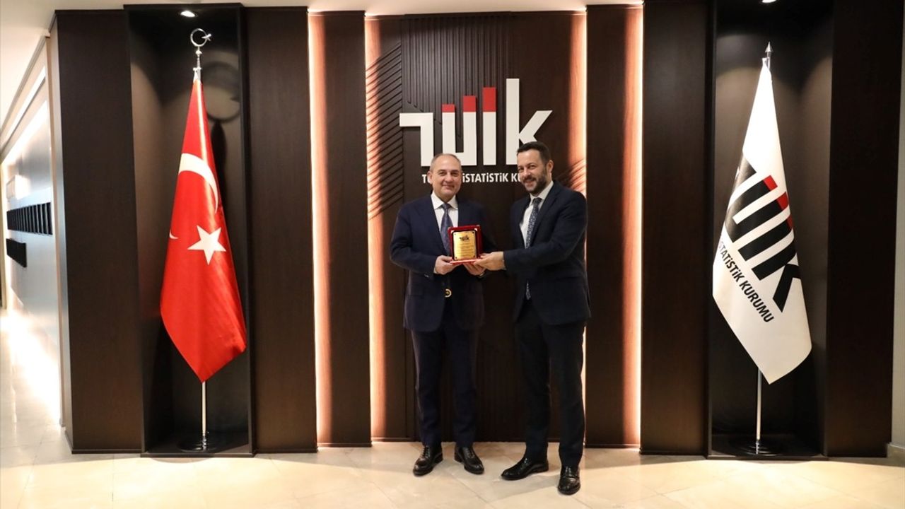 TÜİK ve Azerbaycan İstatistik Komitesi Arasında İşbirliği Anlaşması