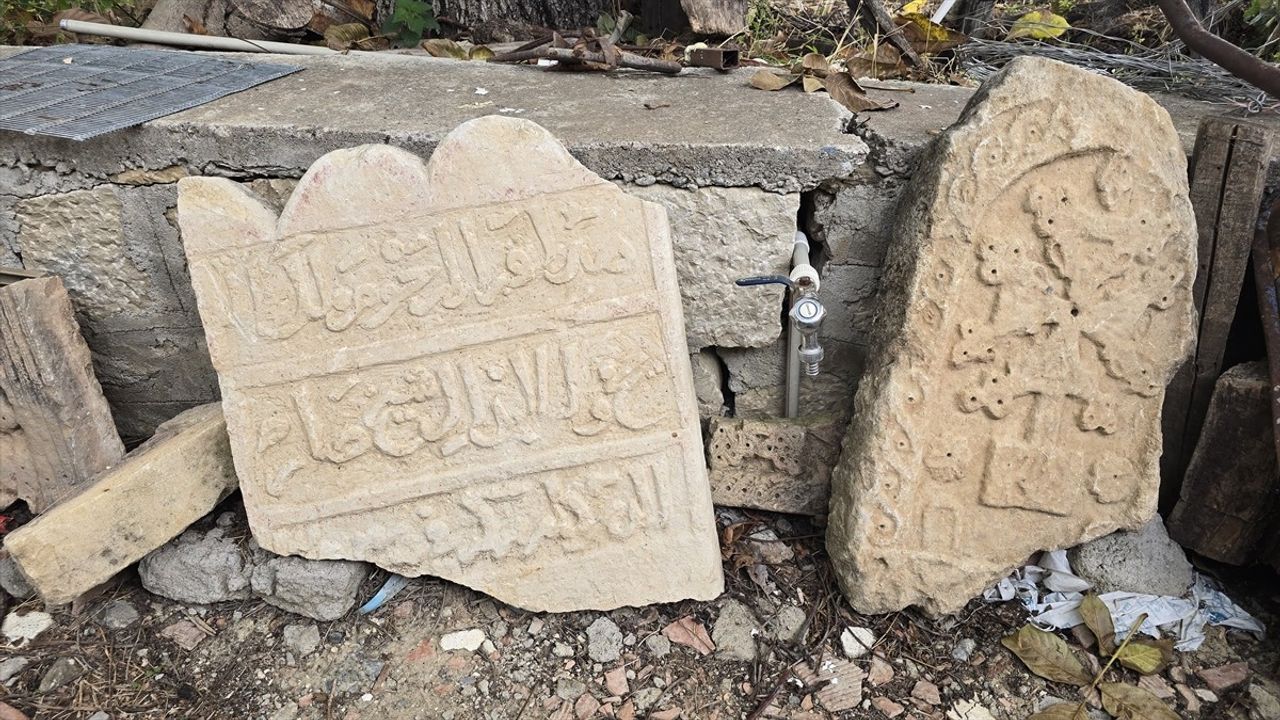 Tunceli'de 700 Yıllık Mezar Taşları Koruma Altına Alındı