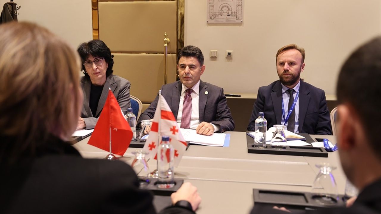 Ulaştırma ve Altyapı Bakan Yardımcısı Boyraz Tiflis İpekyolu Forumu'nda Orta Koridor'un Önemini Vurguladı