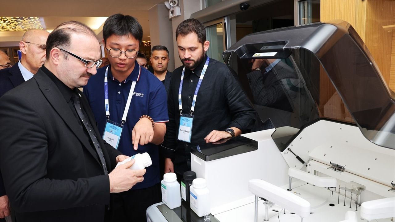 Uluslararası Laboratuvar Tıbbı Zirvesi Erzurum'da Başladı