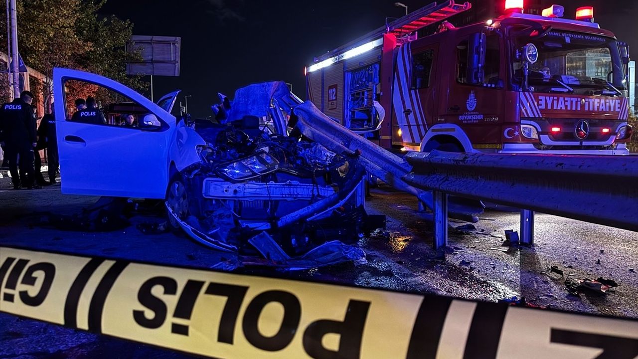 Ümraniye'deki Trafik Kazası: 1 Ölü, 1 Yaralı