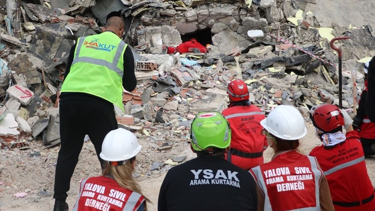 Yalova'da Büyük Ölçekli Deprem Tatbikatı Gerçekleşti