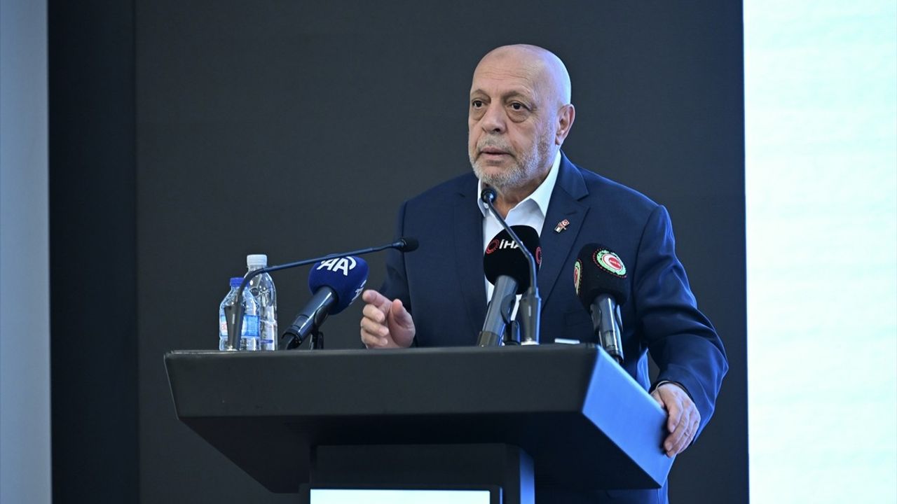 Yaşlılıkta Sosyal Koruma ve Sendikal Bakış: HAK-İŞ'ten Önemli Panel