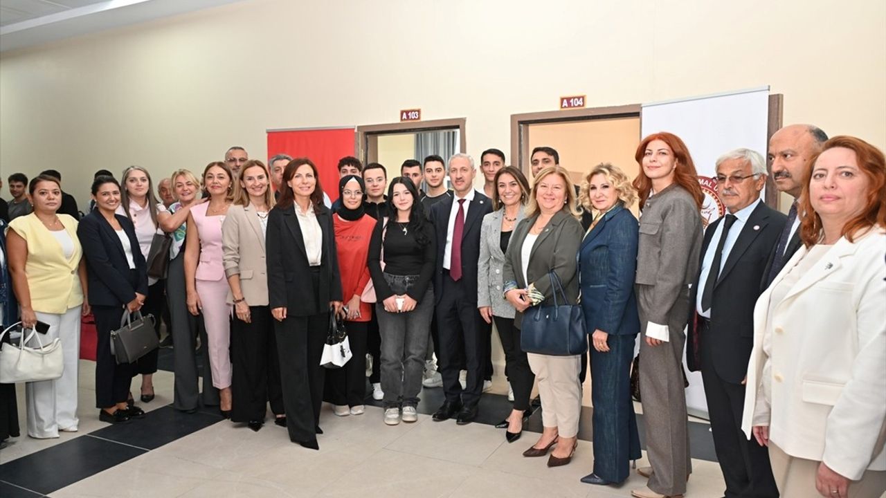 Yeni Dil Laboratuvarları Hatay Mustafa Kemal Üniversitesinde Açıldı