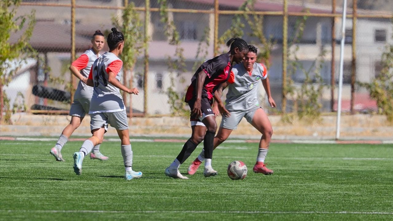 Yüksekova Spor ve Fatih Vatan Spor Berabere Kaldı