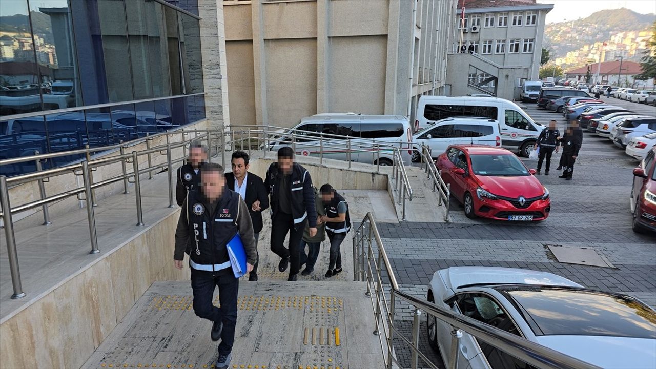 Zonguldak'ta İki Doktora Adli Kontrol Uygulandı