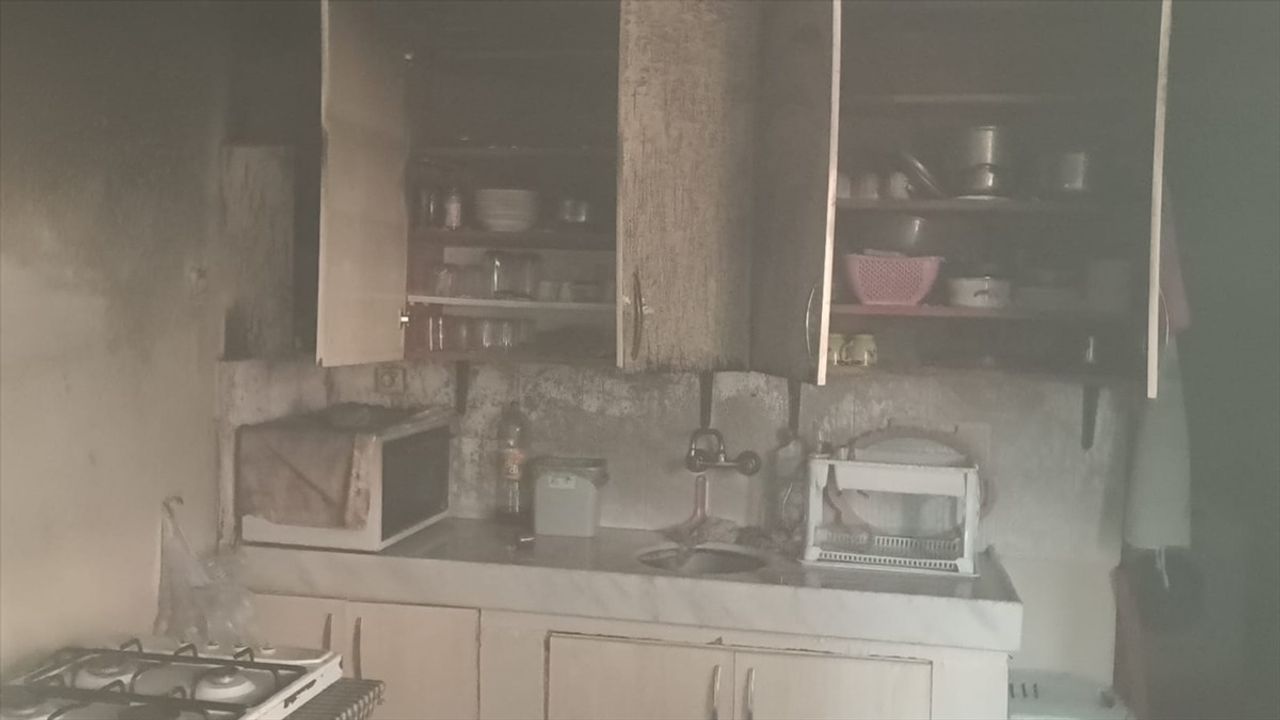 Adana'da Korkutan Yangın