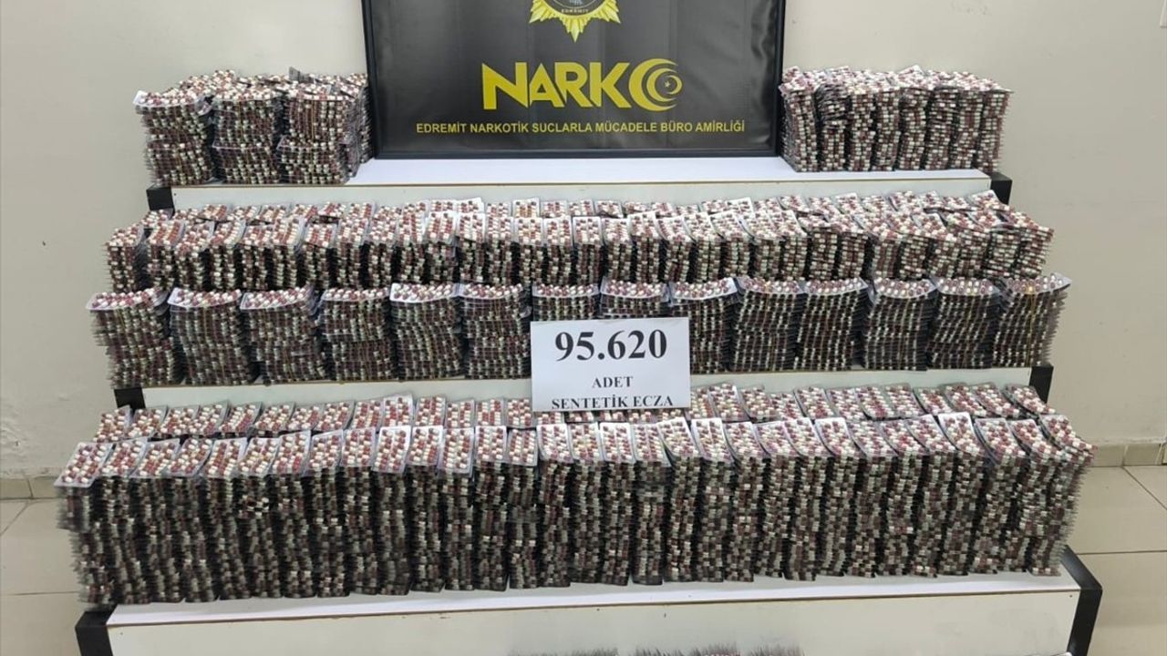 Balıkesir'de Uyuşturucu Hap Operasyonu: 95 Bin 620 Hap Ele Geçirildi
