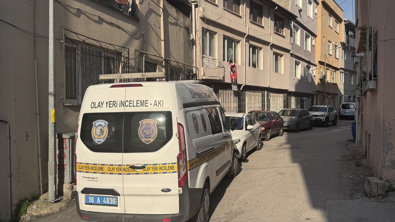 Bursa'da Bıçaklı Kavga: Kadın Hayatını Kaybetti