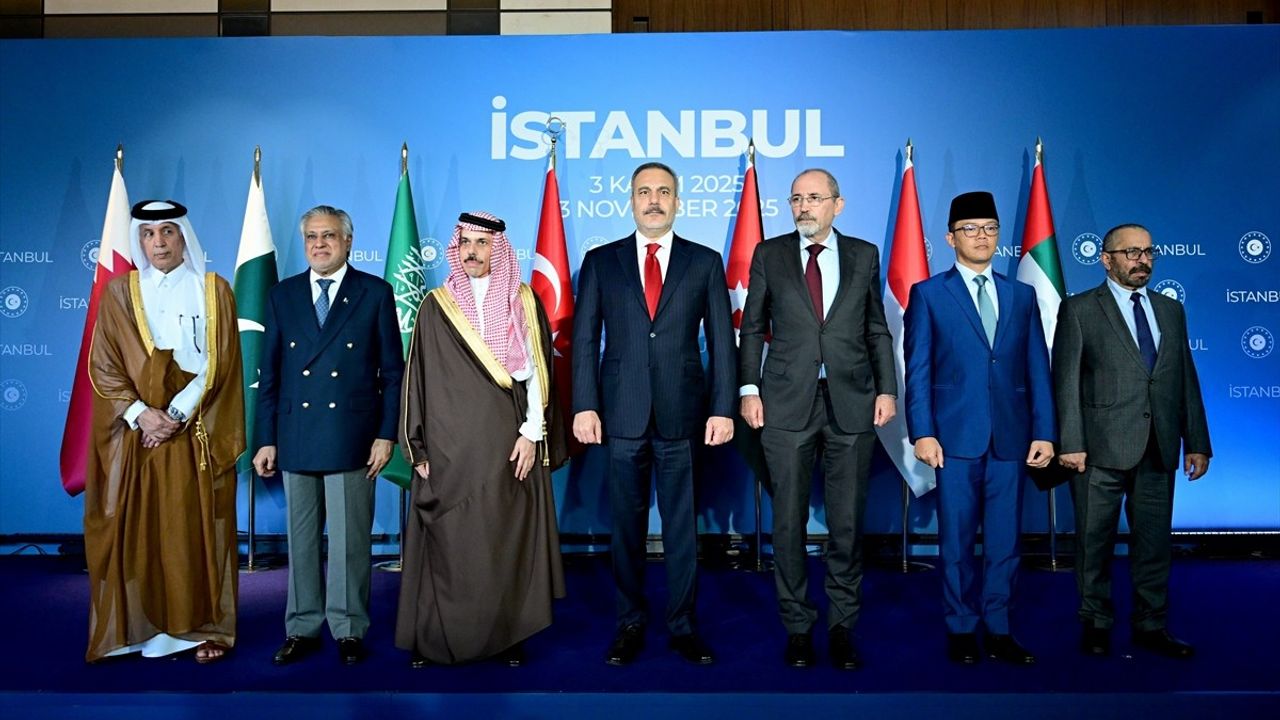 İstanbul'da Gazze Konulu Zirve Toplantısı
