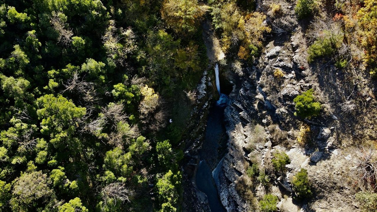 Karakütük Şelalesi: Doğa Tutkunlarının Yeni Gözdesi