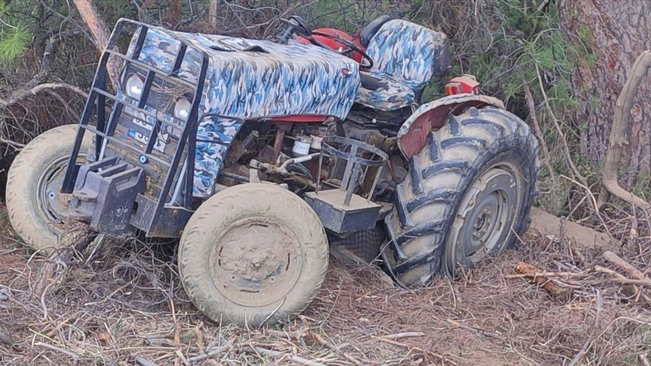 Manisa'da Traktör Devrildi: Sürücü Hayatını Kaybetti