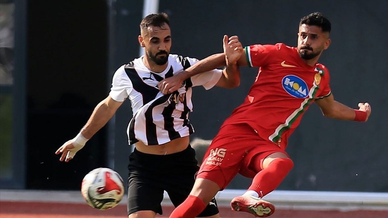 Manisa FK ve Amed Sportif'in Karşılaşması: Teknik Direktörlerin Değerlendirmeleri