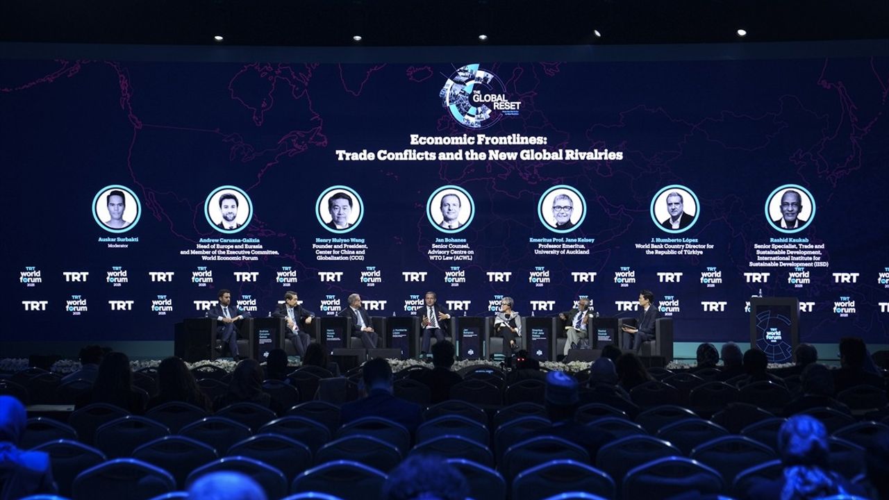 TRT World Forum 2025: Ticaret Çatışmaları ve Küresel Rekabet Alanları Tartışıldı