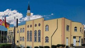 DİTİB Mimar Sinan Camisi'ne Kur'an-ı Kerim Saldırısı