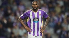 Mallorca, Cyle Larin'i transfer etmek i&ccedil;in Valladolid'i ikna etmeye &ccedil;ok yaklaştı