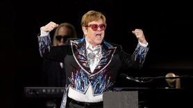 Sir Elton John Hastaneye Kaldırıldı