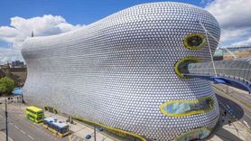 Birmingham Belediye Meclisi Eşit Ücret Yükümlülüğünü Finanse Etmekte Zorlanıyor