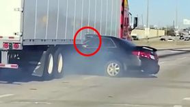 ABD'de dikkat çeken trafik kazası yaşandı