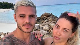 Mauro Icardi'nin eşi Wanda Nara ile paylaştığı bikinili poz gündem oldu!