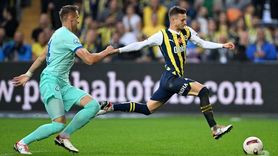 Fenerbahçe'nin Yıldızı Sebastian Szymanski Transfer Dedikodularıyla Gündemde