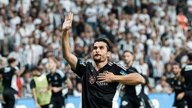 Beşiktaş'ta Savunma Krizi: Necip Uysal Stopere Döndü