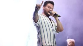 Konser Bulamayan Sinan Akçıl 100. yıl kutlamalarına taktı