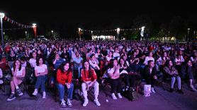 Başkentliler İtalya'ya Karşı Voleybol Maçını Dev Ekranda İzledi