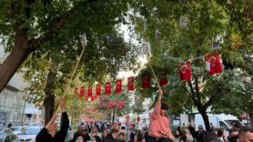 Kocaeli Asırlık Çınar Ağaçları Kitaplarla Renklendi