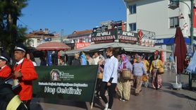 Ayvalık'ta 19. Uluslararası Zeytin Hasat Festivali Başladı