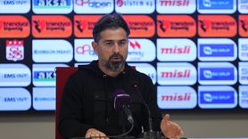 Çaykur Rizespor'un Teknik Direktörü İlhan Palut'tan Kritik Açıklamalar