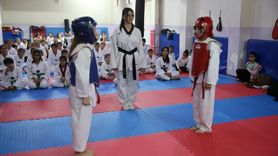 Şanlıurfa'da Kadın Tekvando Antrenörü Gönüllü Eğitimler Veriyor