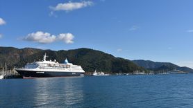 Marmaris'te Yakıt İkmalinde Bulunan 'Blue Sapphire' Kruvaziyeri