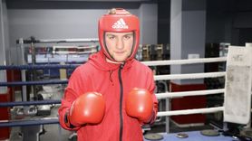 Boksöre Söz Bırakıp Çocuklarıyla Zirve Yapmak