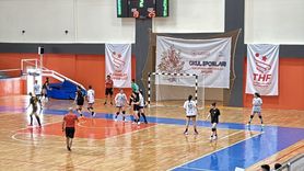 Hentbol Kadınlar Süper Lig: Kırşehir Belediyespor 27 - Bursa Büyükşehir Belediyespor 30