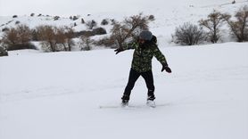 Kapadokya'da Kış Eğlencesi: Peribacaları Arasında Kayak Keyfi