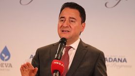 Ali Babacan Adana'da İftar Programına Katıldı