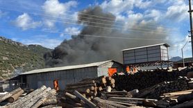 Burdur'daki Kereste Fabrikasında Yangın Kontrol Altında