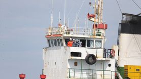 Çanakkale Boğazı'nda Karaya Oturan Gemi Kurtarıldı
