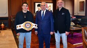 Dünya Şampiyonu Busenaz Sürmeneli Trabzon'da