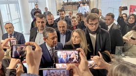 Ekrem İmamoğlu ve CHP Genel Başkanı Özgür Özel Adliyede Buluştu