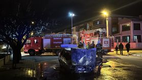 Erzincan'da Seyir Halindeki Otomobil Alev Alev Yandı