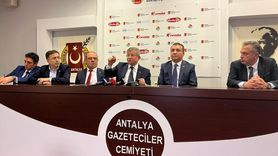 Gelecek Partisi Genel Başkanı Davutoğlu Antalya'da Basın Toplantısı Düzenledi